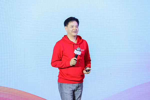 致遠(yuǎn)互聯(lián)，徐石
